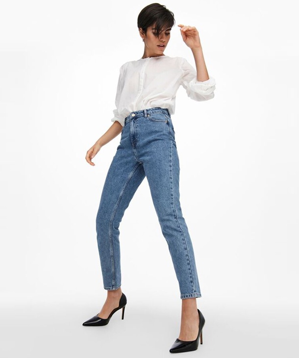 JEANS MOM FIT ONLY